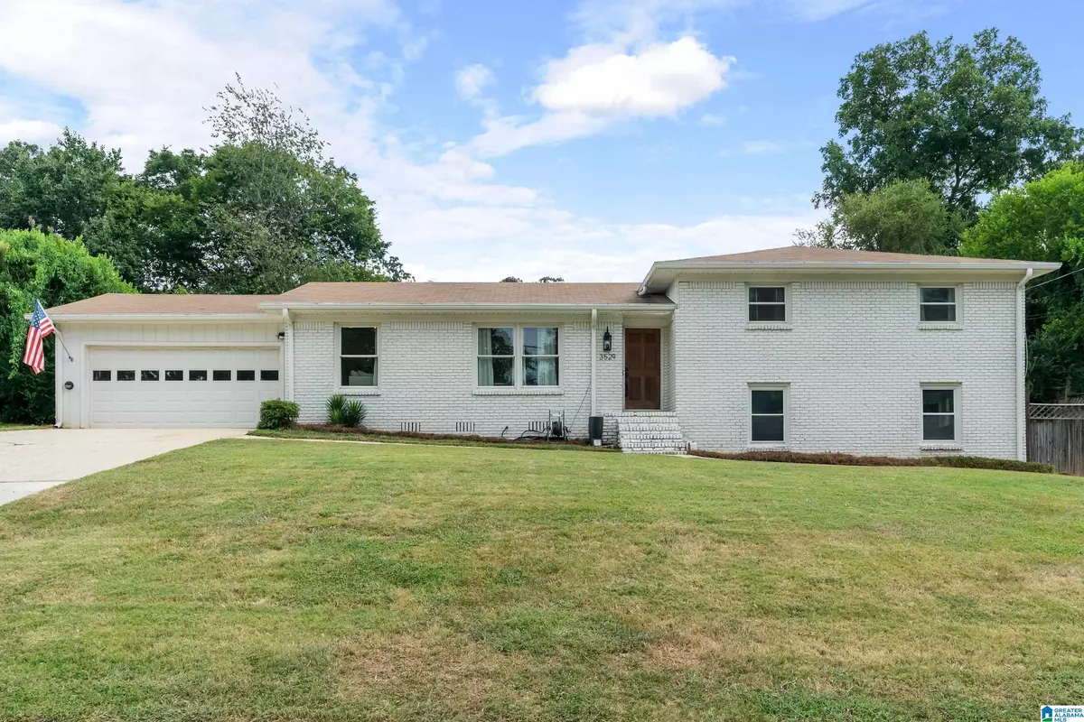 Hoover, AL 35216,3529 LAUREL VIEW ROAD