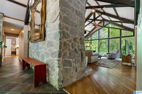 Vestavia Hills, AL 35216,2735 SMYER ROAD