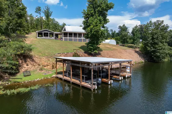 863 COUNTY ROAD 481, Clanton, AL 35046