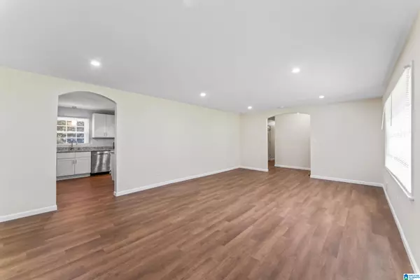 Birmingham, AL 35206,833 86TH PLACE S