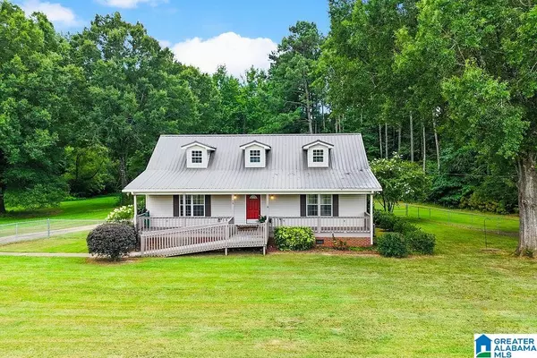 68 CEDAR LANE, Columbiana, AL 35051