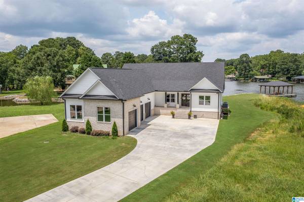 312 CAMDEN COVE, Gadsden, AL 35903