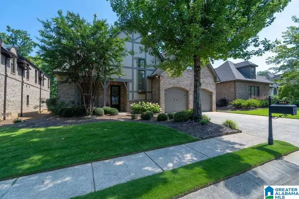 1664 WARREN LANE, Vestavia Hills, AL 35243