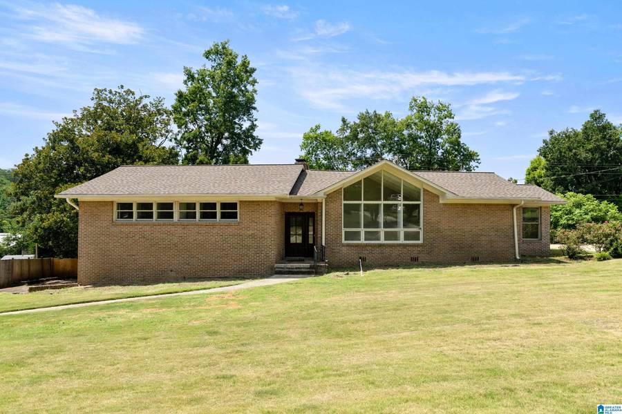 1833 CEDARWOOD ROAD, Vestavia Hills, AL 35216