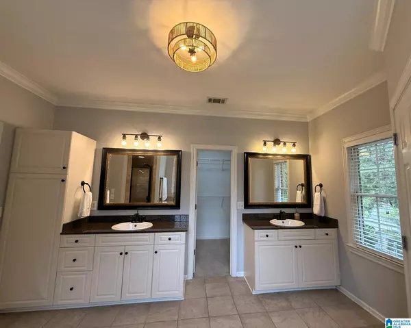 Hoover, AL 35244,200 MAPLE TRACE