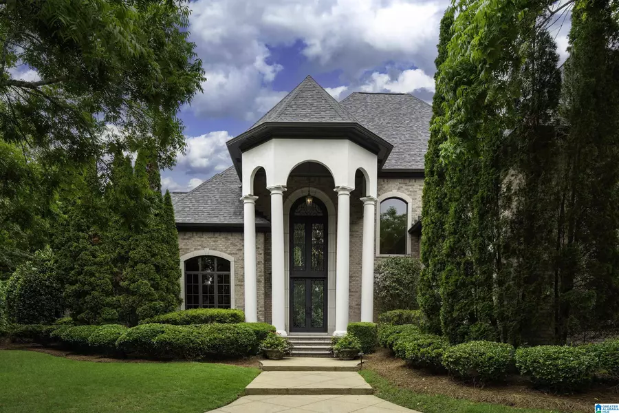 987 GARLAND COVE, Hoover, AL 35242