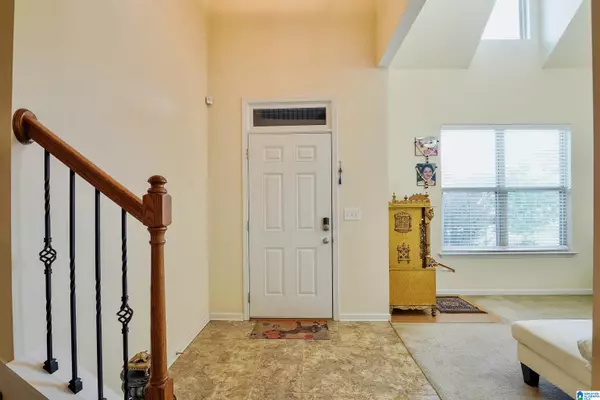 Trussville, AL 35173,350 GLEN CROSS WAY