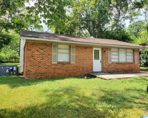 528 LOVELIN STREET, Midfield, AL 35228