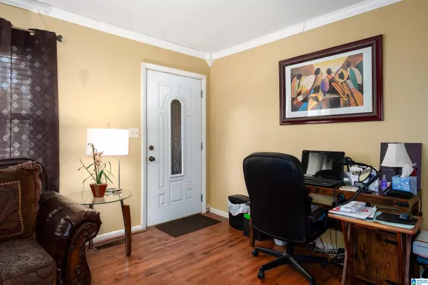 Center Point, AL 35215,400 16TH COURT NW