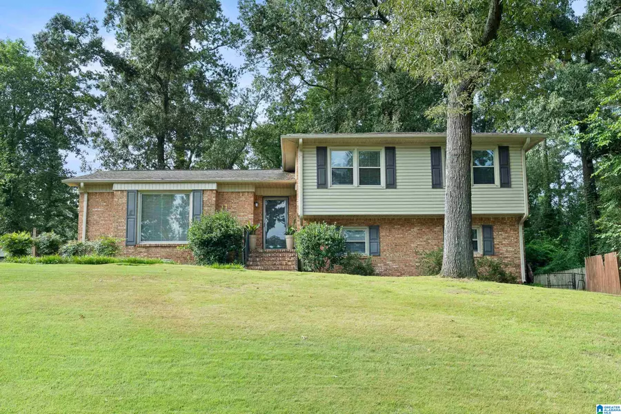 3430 FLINTSHIRE DRIVE, Hoover, AL 35226