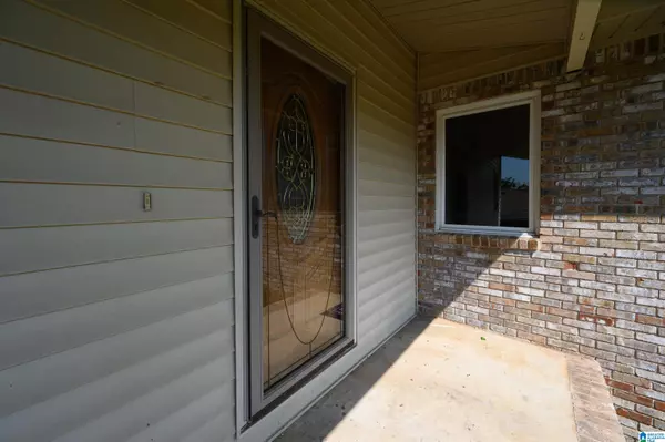 Fairfield, AL 35064,1040 GLEN OAK DRIVE