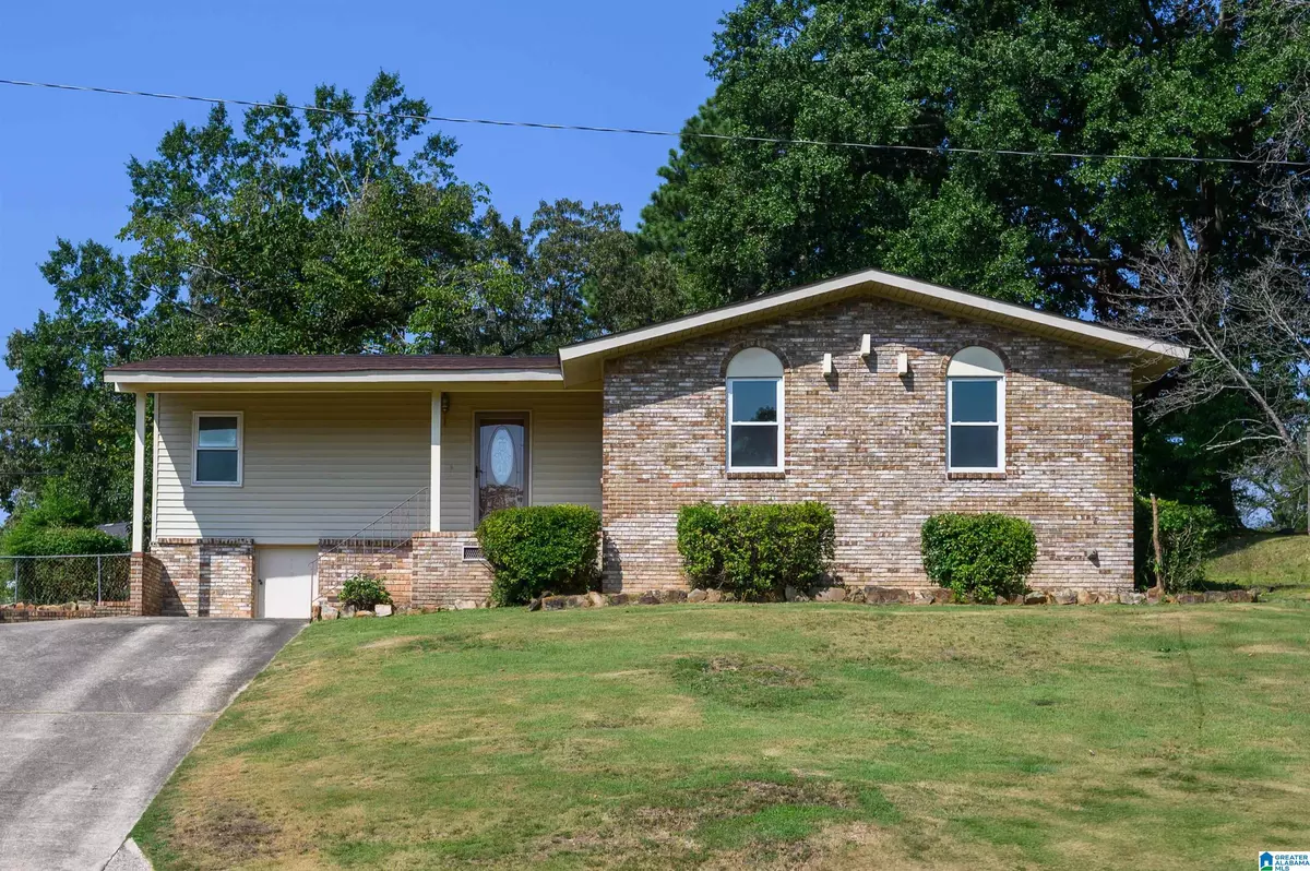 Fairfield, AL 35064,1040 GLEN OAK DRIVE