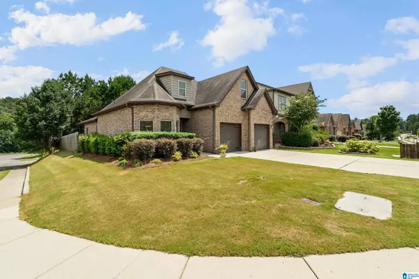 Trussville, AL 35173,351 GLEN CROSS WAY