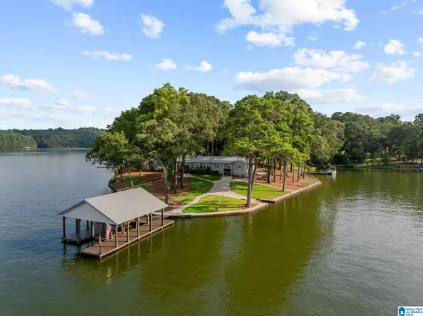 Cropwell, AL 35054,112 SHADY LANE