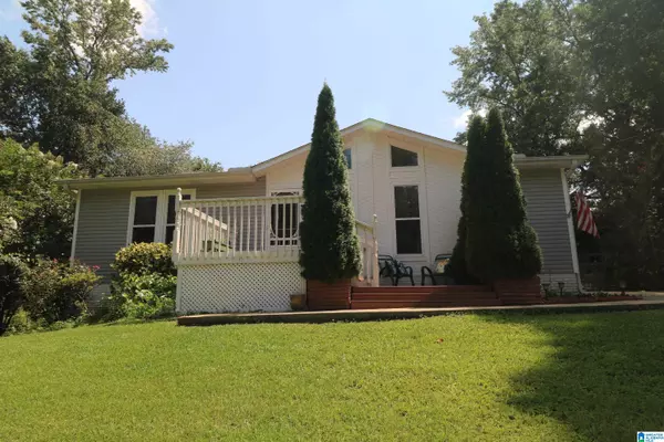 1118 EAGLE DRIVE, Alabaster, AL 35114