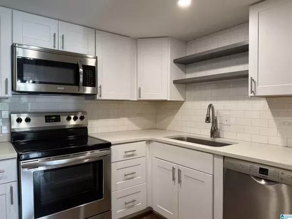 Birmingham, AL 35205,2717 HIGHLAND AVENUE S #805