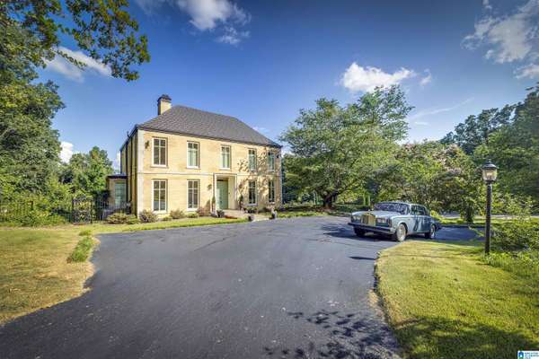 601 HILLYER HIGH ROAD, Anniston, AL 36207