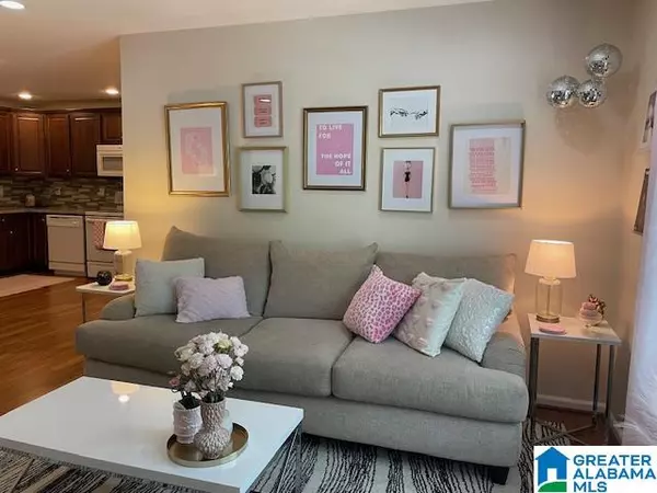2213 MONTREAT CIRCLE #D, Vestavia Hills, AL 35216