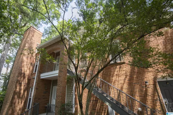 Hoover, AL 35244,2002 WATERFORD PLACE #2002