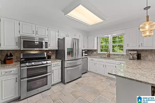 Northport, AL 35473,4305 NORTHWOOD LAKE DRIVE W