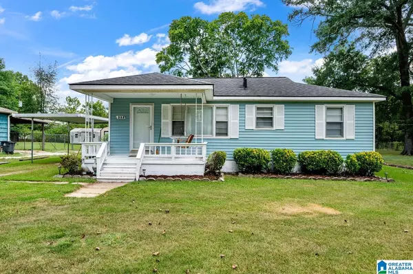 111 JUNE AVENUE, Hueytown, AL 35023