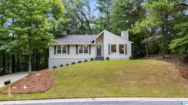2904 CLYDEBANK CIRCLE, Birmingham, AL 35242