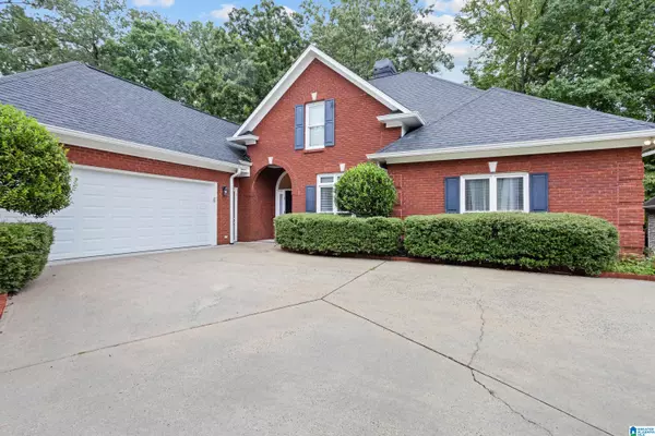 208 WOODBRIDGE LANE, Hoover, AL 35242