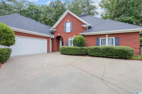 208 WOODBRIDGE LANE, Hoover, AL 35242
