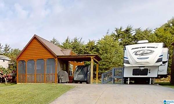 68 COUNTY ROAD 2032, Crane Hill, AL 35053