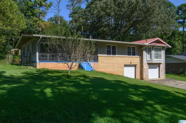 Hueytown, AL 35023,1416 29TH AVENUE N