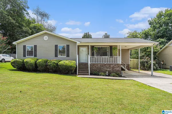 8409 LANEWOOD CIRCLE, Leeds, AL 35094