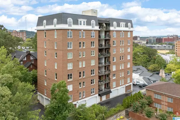 2716 HANOVER CIRCLE S #301, Birmingham, AL 35205