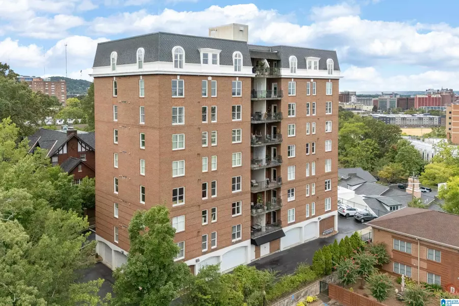 2716 HANOVER CIRCLE S #301, Birmingham, AL 35205