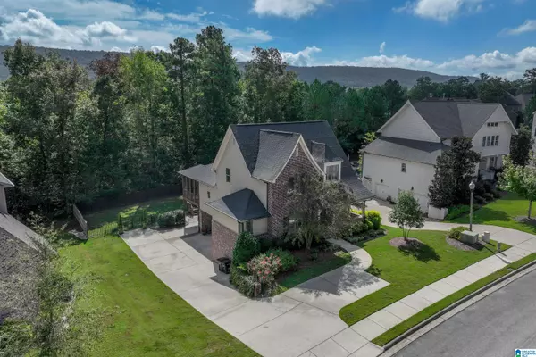 1104 HIGHLAND VILLAGE TRAIL, Birmingham, AL 35242