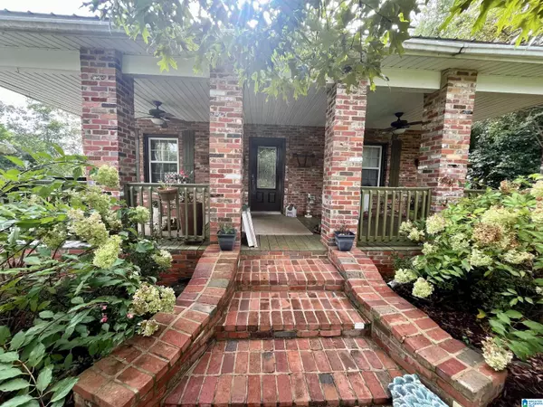 731 CRESCENT RIDGE ROAD NE, Tuscaloosa, AL 35404