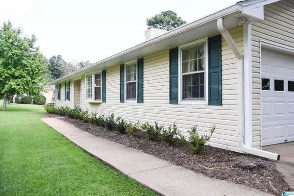 Anniston, AL 36207,3910 DUNDEE STREET