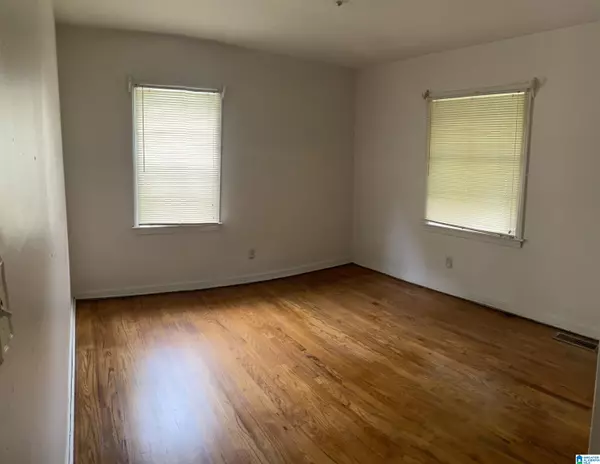 Birmingham, AL 35228,6144 COURT M