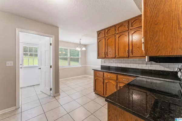 Birmingham, AL 35235,1829 CREELY DRIVE