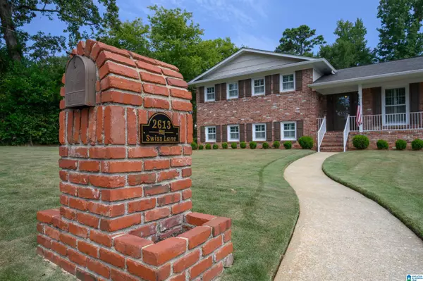Vestavia Hills, AL 35226,2613 SWISS LANE