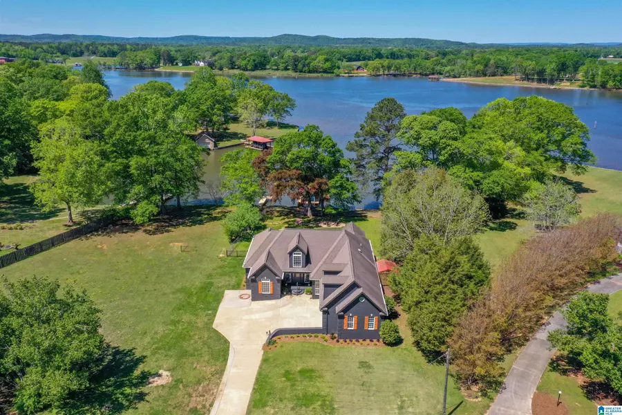 99 HILTON DRIVE, Sylacauga, AL 35151