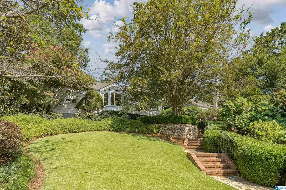 Mountain Brook, AL 35213,3608 PARK LANE S