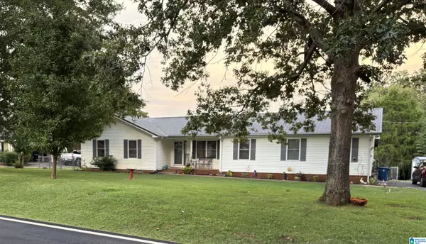 1504 GEORGE DOUTHIT DRIVE SW, Jacksonville, AL 36265