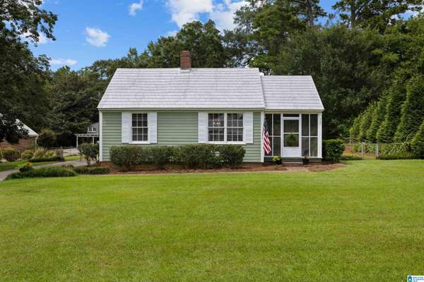 102 OAK STREET, Trussville, AL 35173