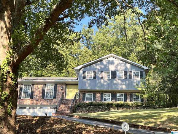 1384 STARCROSS DRIVE, Vestavia Hills, AL 35216