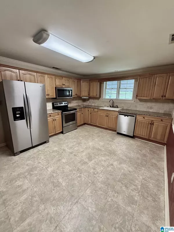 Leeds, AL 35094,1282 ASHVILLE ROAD