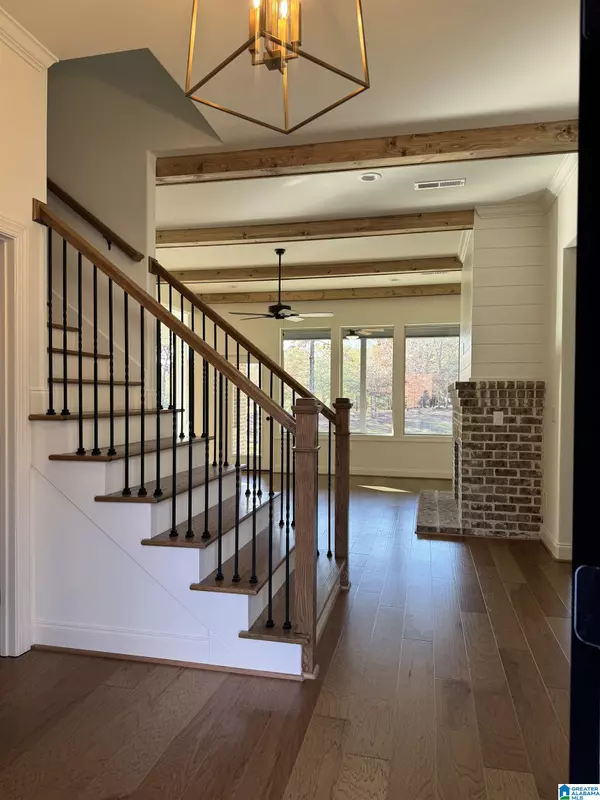 Chelsea, AL 35043,606 EMERALD TRACE