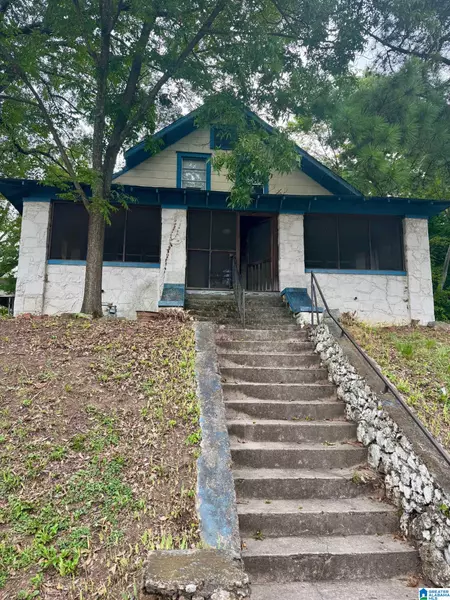 1402 FRED L SHUTTLESWORTH DRIVE, Birmingham, AL 35234