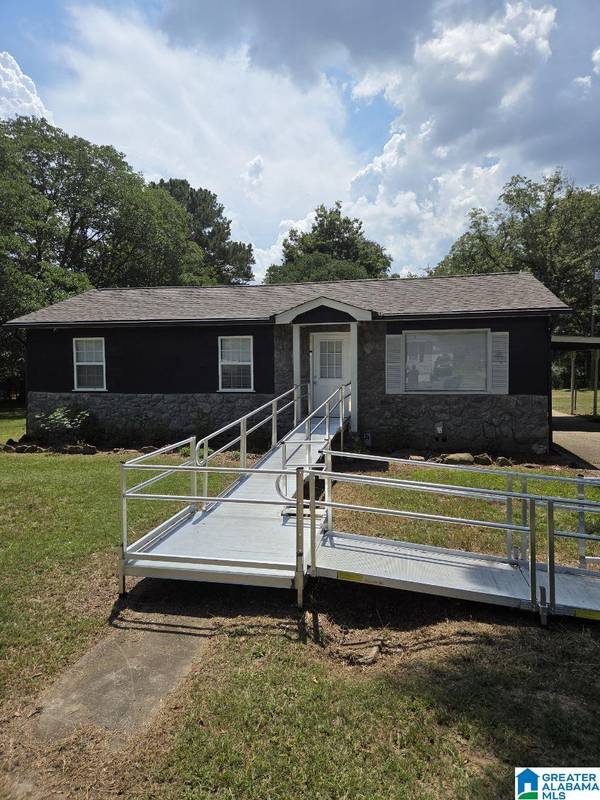 136 CRYSTAL AVENUE, Hueytown, AL 35023