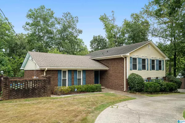 Hoover, AL 35226,3422 KILDARE DRIVE