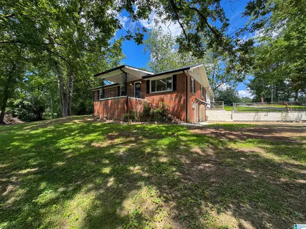 8502 OLD BAGLEY ROAD, Dora, AL 35062